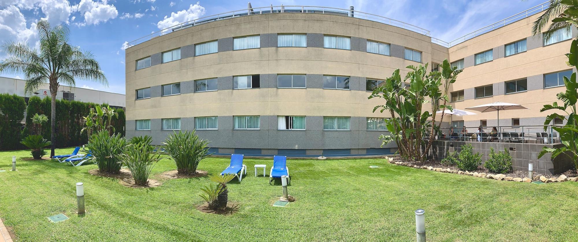 Hotel Ramada By Wyndham Valencia Almussafes Esterno foto