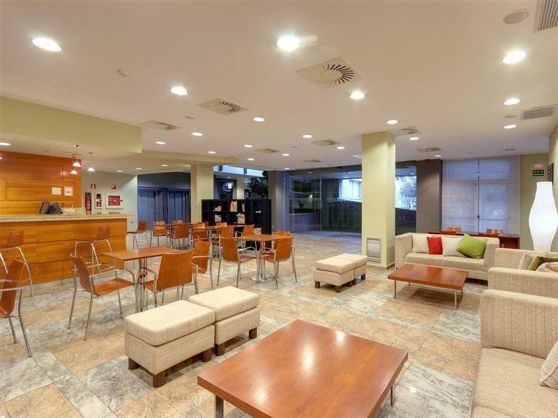 Hotel Ramada By Wyndham Valencia Almussafes Esterno foto